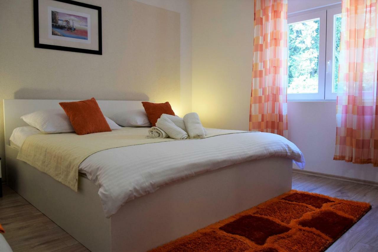 Apartments Kampor Apartment *