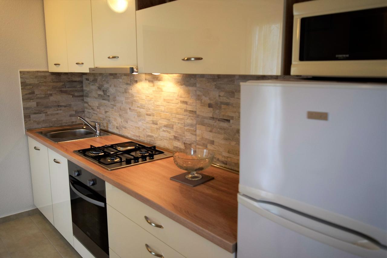 Apartament Apartments Kampor Kampor